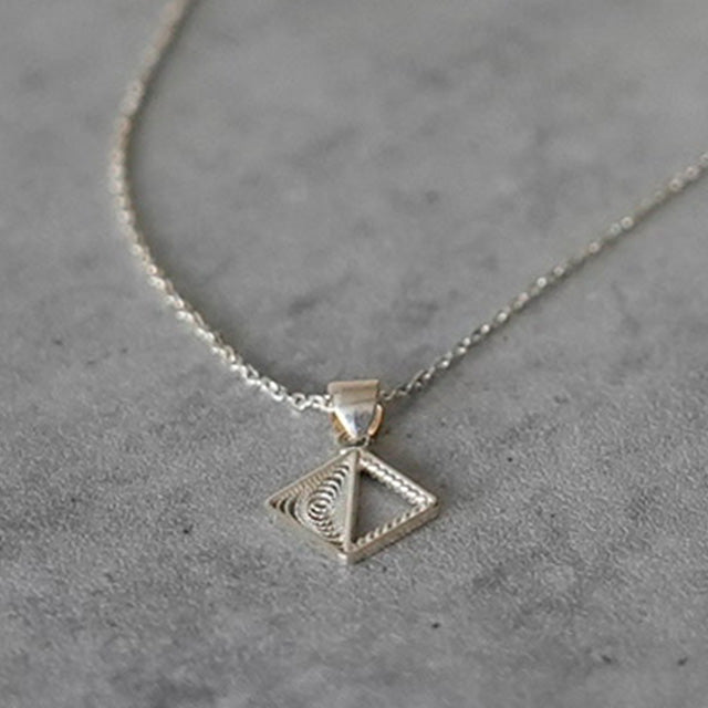 銀線細工 ペンダント しかく