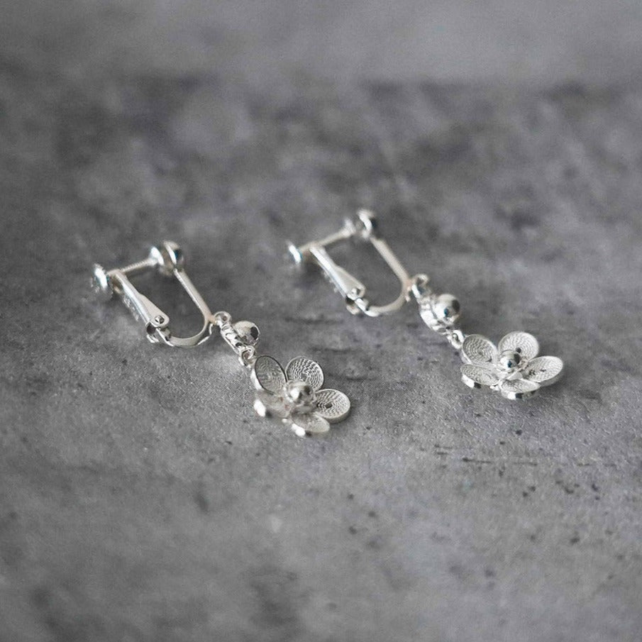 銀線細工 イヤリング 小梅