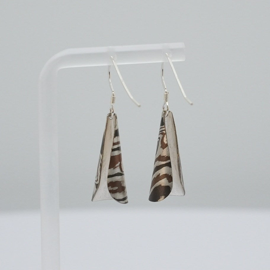 杢目銅 ピアス cornet