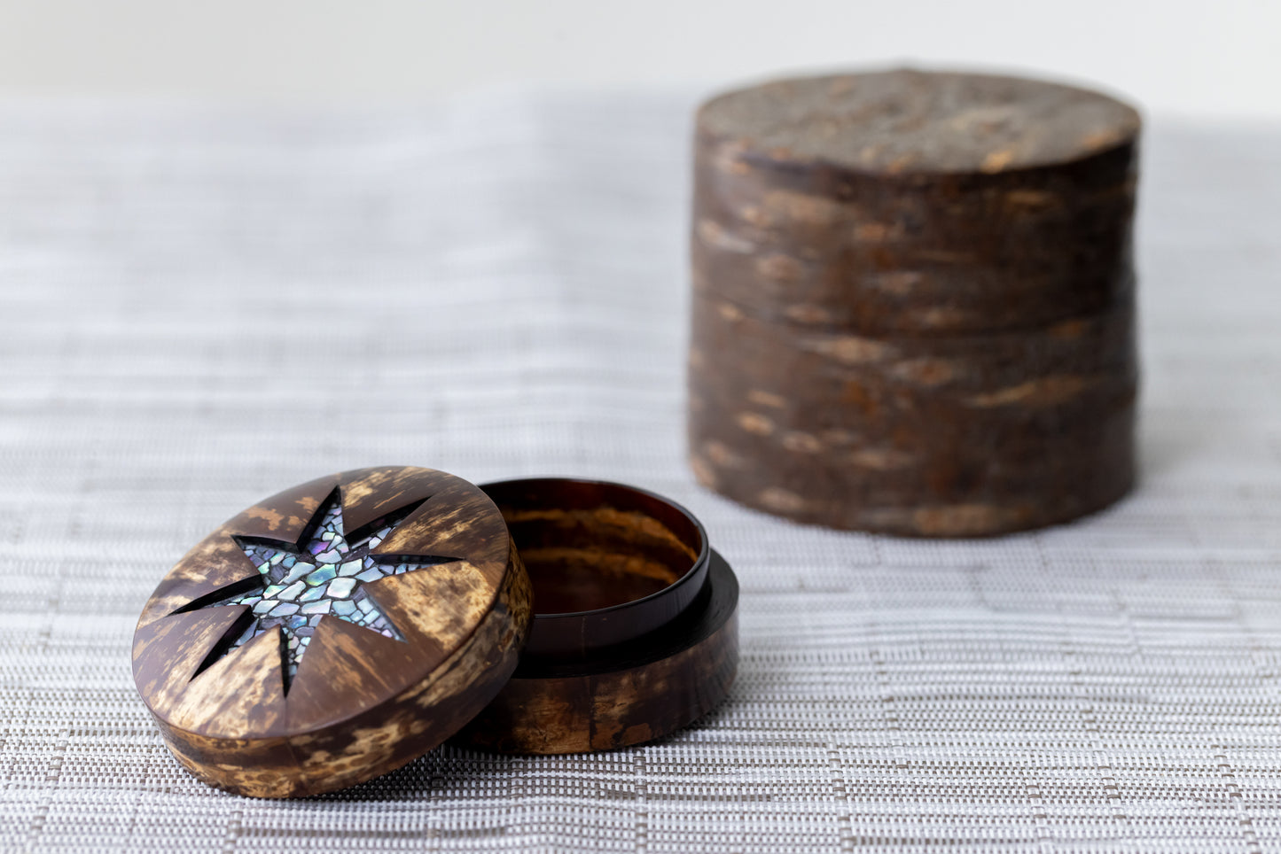 樺細工 樺香合・ひらめいて