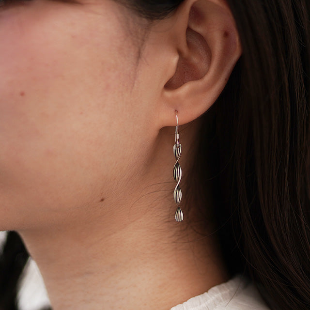 杢目銅 ピアス twist01